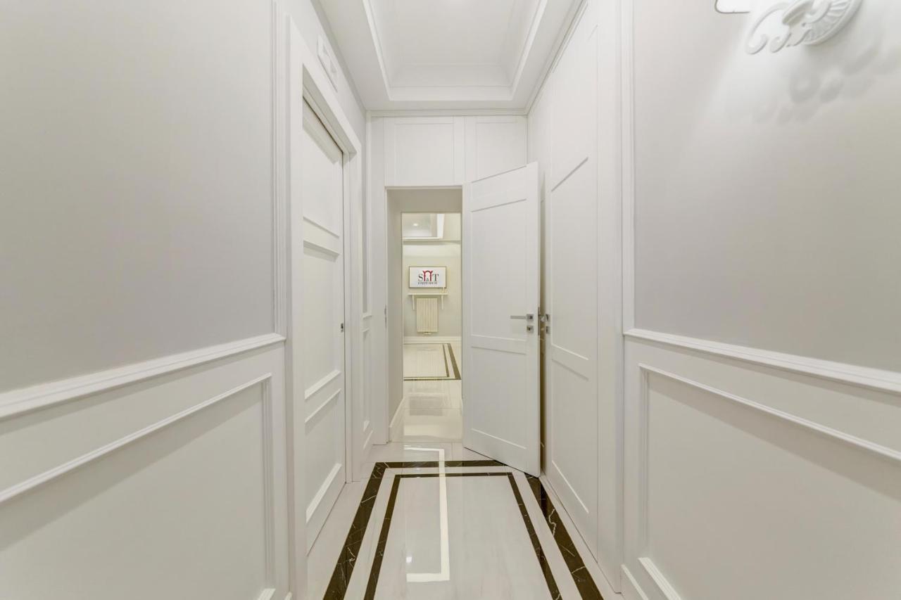 S&T Luxury House In Plebiscito Square Daire Napoli Dış mekan fotoğraf