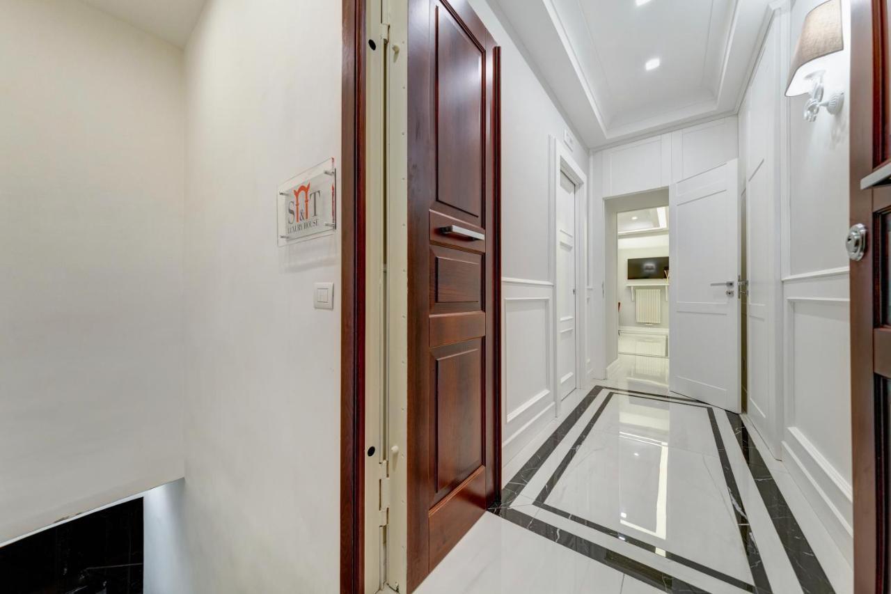 S&T Luxury House In Plebiscito Square Daire Napoli Dış mekan fotoğraf